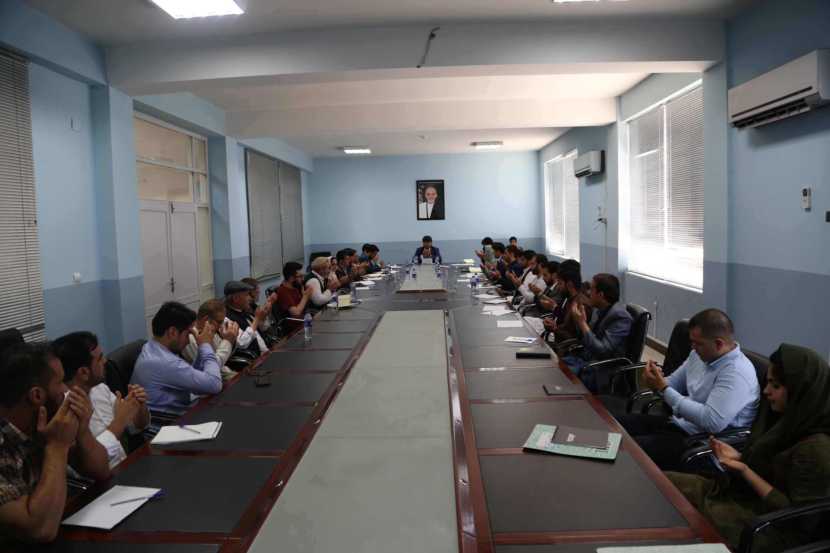 جلسه فوق العاده هئیت رهبری انسا