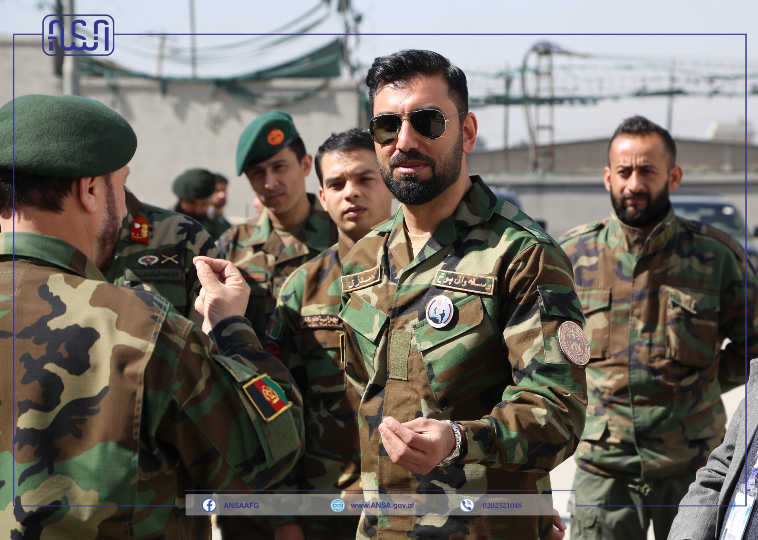 د سټنډرډ ملي ادارې د کب نهمه د هېواد د امنیتي او دفاعي ځواکونو ملي ورځ د دې ادارې د رهبرۍ، کارکوونکو او یو شمېر نظامي ځواکونو په موجودیت د یوې غونډې پر مهال ولمانځله.