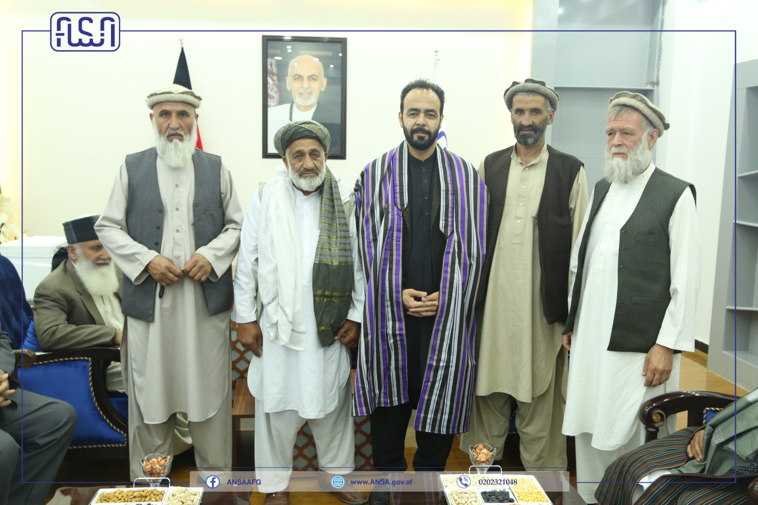 بزرگان و شورای اجتماعی اهالی کوهدامن با رئیس عمومی اداره ملی ستندرد ملاقات نمودند.