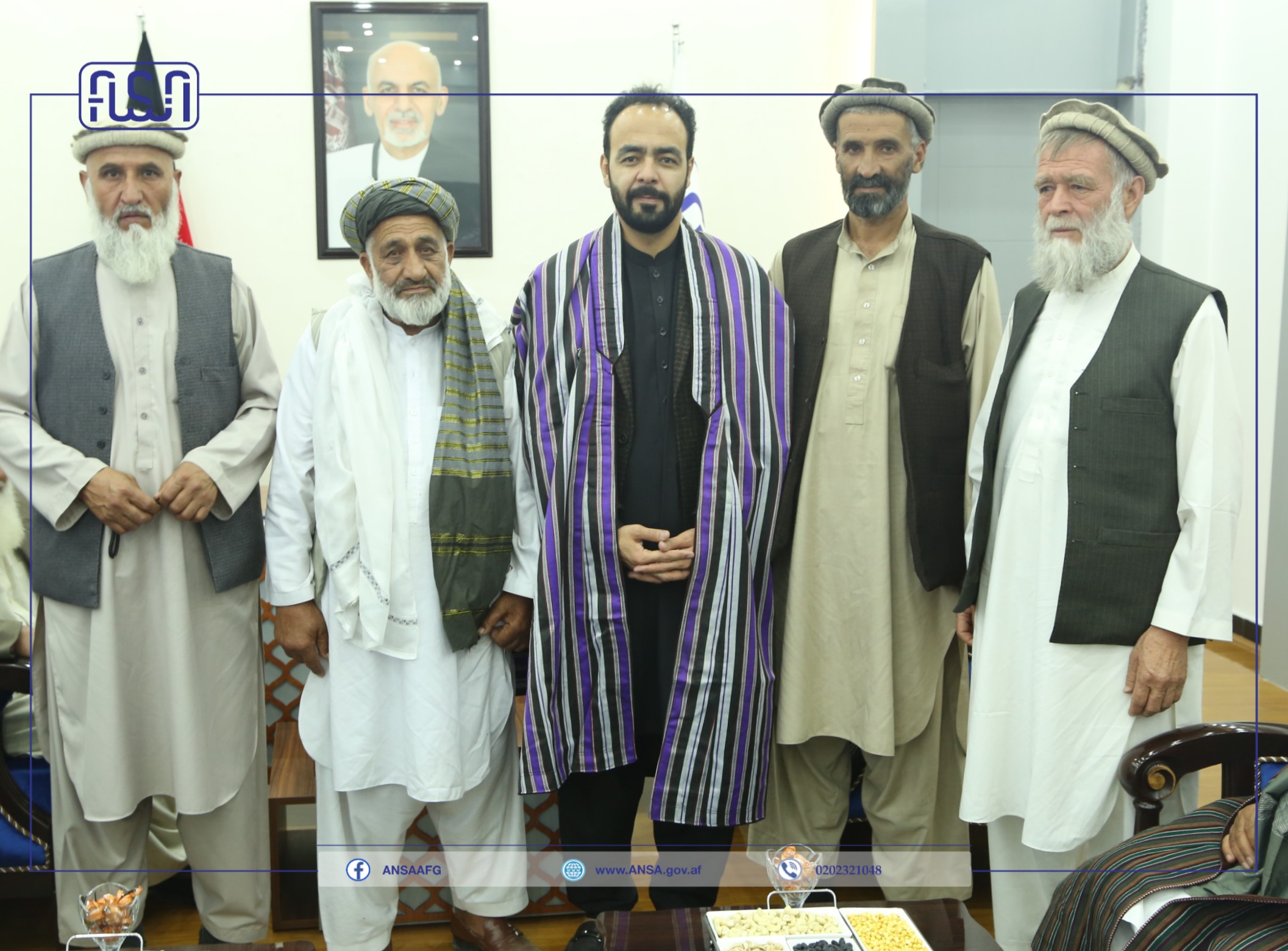 بزرگان و شورای اجتماعی اهالی کوهدامن با رئیس عمومی اداره ملی ستندرد ملاقات نمودند.
