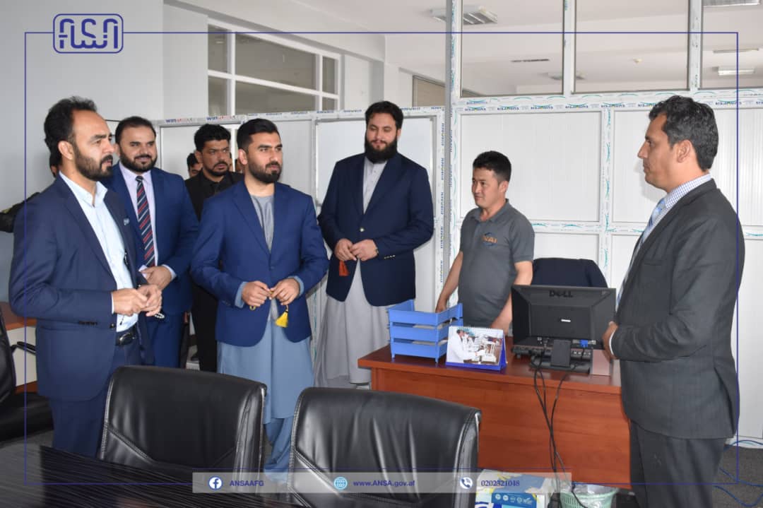 رئیس عمومی اداره ملی ستندرد از بخش های مختلف این اداره بازدید به عمل آورد.