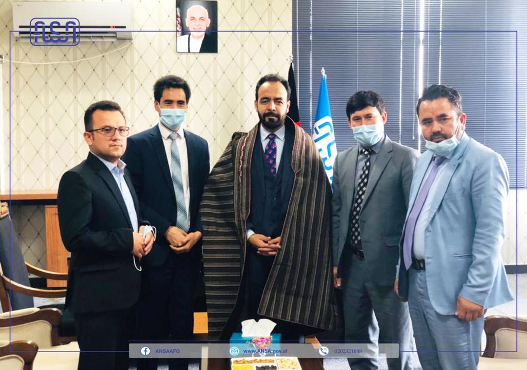 دیدار شماری از مسئولین بخش های مختلف اداره امور ریاست ج.ا.ا با رئیس عمومی اداره ملی ستندرد.