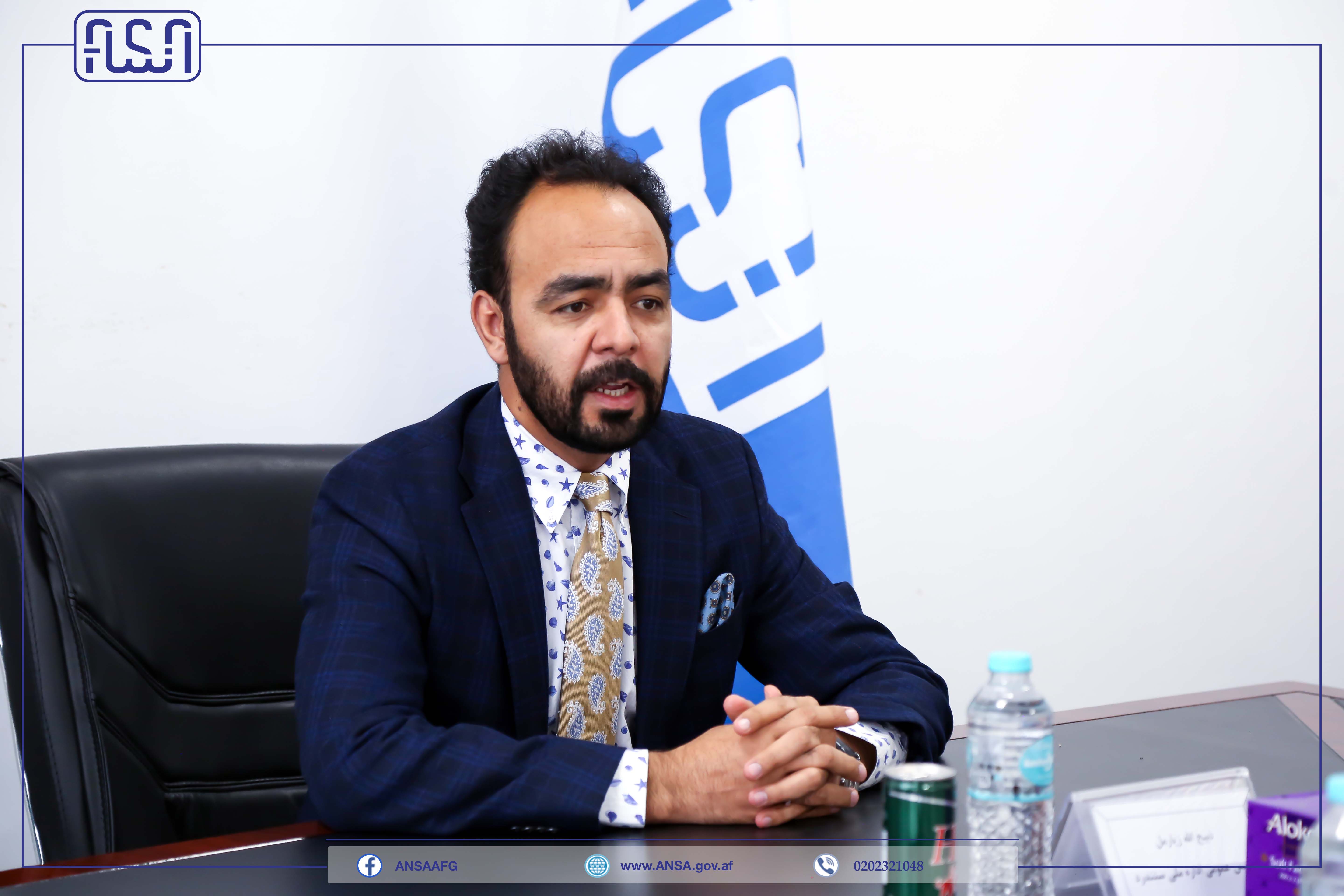 د سټنډرډ ملي ادارې د لابراټوارونو د پنځو کړنلارو څېړنه او نهايي کول.