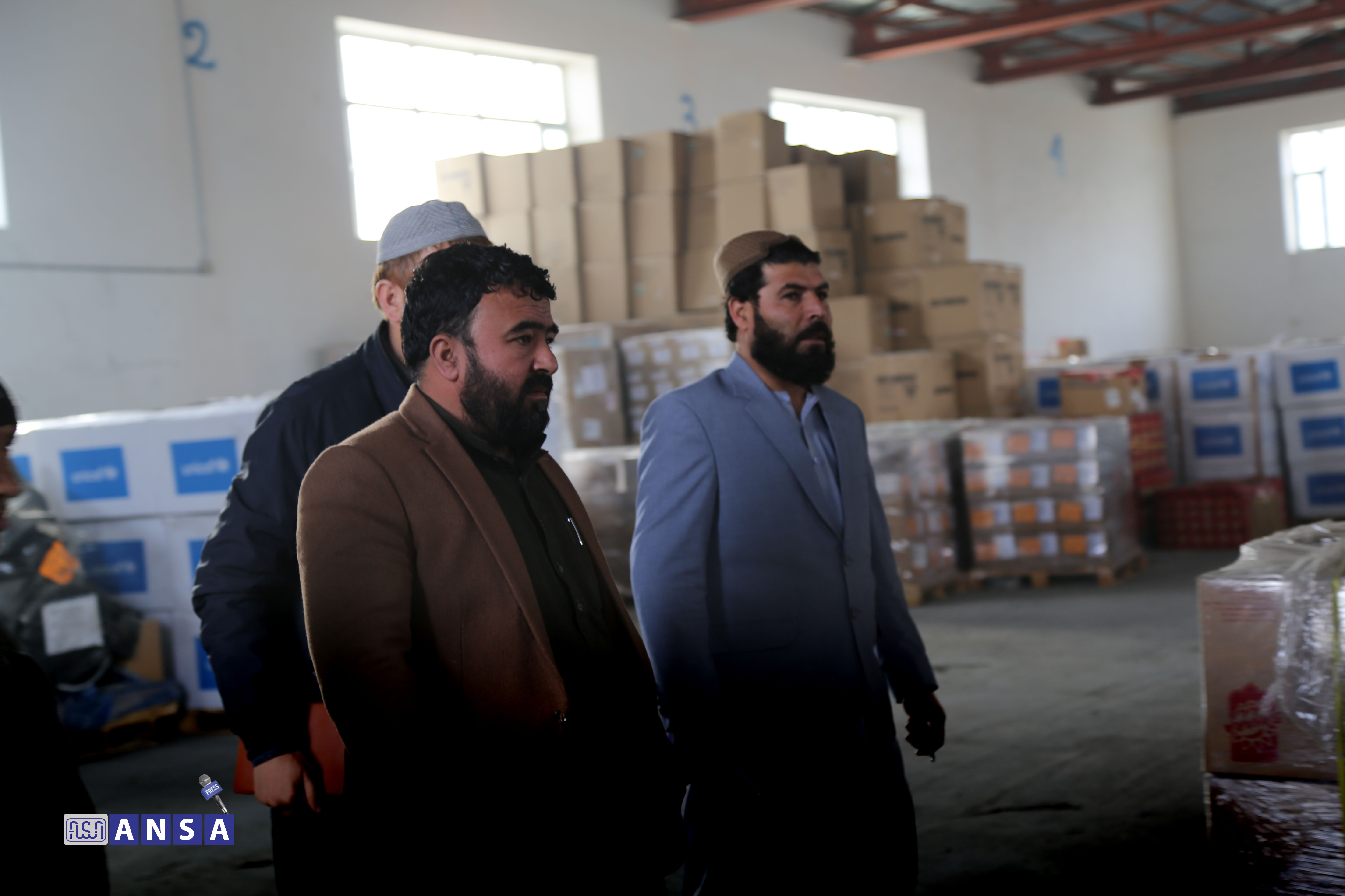 قرار است اداره ملی ستندرد از ماشین آلات پیشرفته برای کنترول کیفیت و بهبود در بنادر استفاده شود. 