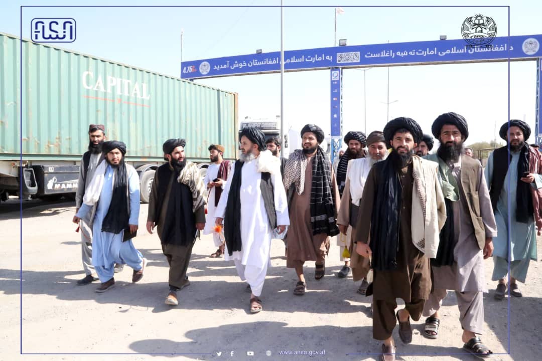 رئیس عمومی اداره ملی ستندرد از بنادر تورغندی و اسلام قلعه در ولایت هرات بازدید به عمل آورد