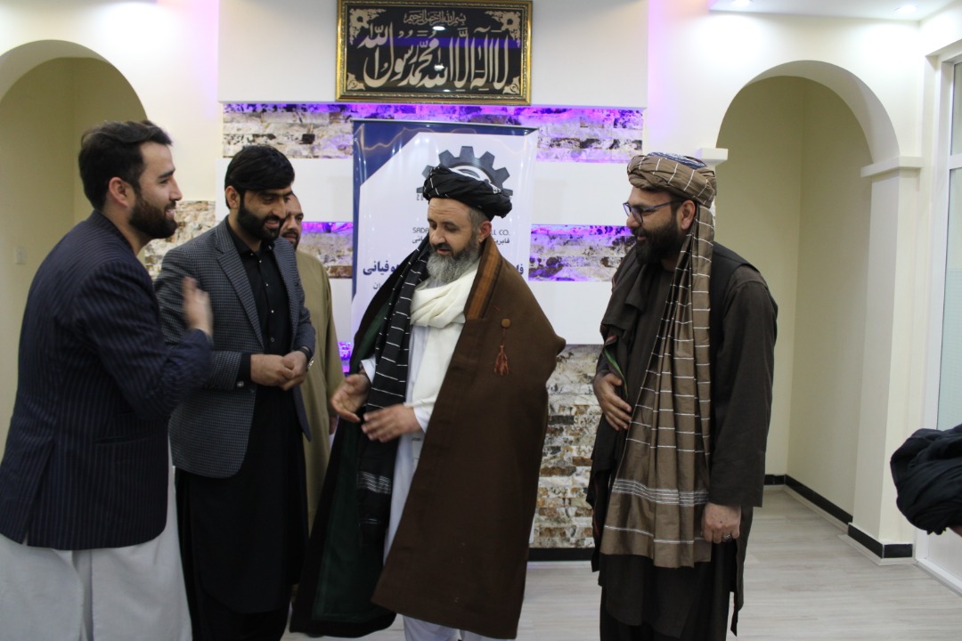 رئیس عمومی اداره ملی ستندرد  و هیئت همراه از فابریکه ذوب آهن فولاد سادات حفیانی بازدید کردند