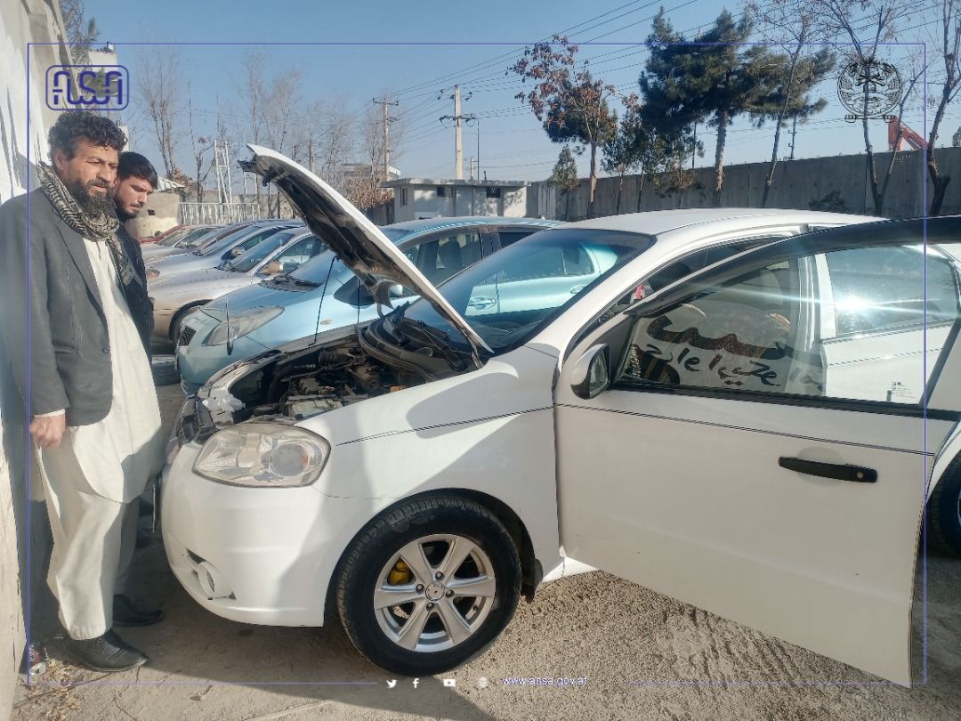 آمریت تثبیت نورم اداره ملی ستندرد معیار مصرف مواد سوخت (4) عراده موتر مختلف النوع شرکت برشنا افغانستان را تثبت کرد.